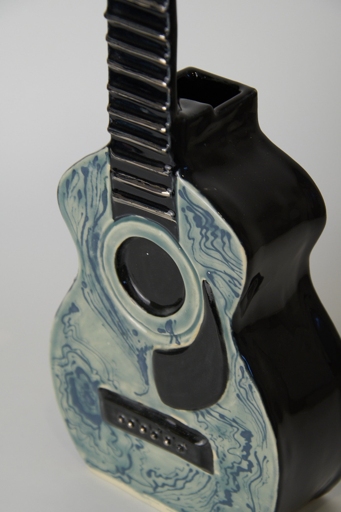 Acoustic Blooms Vase