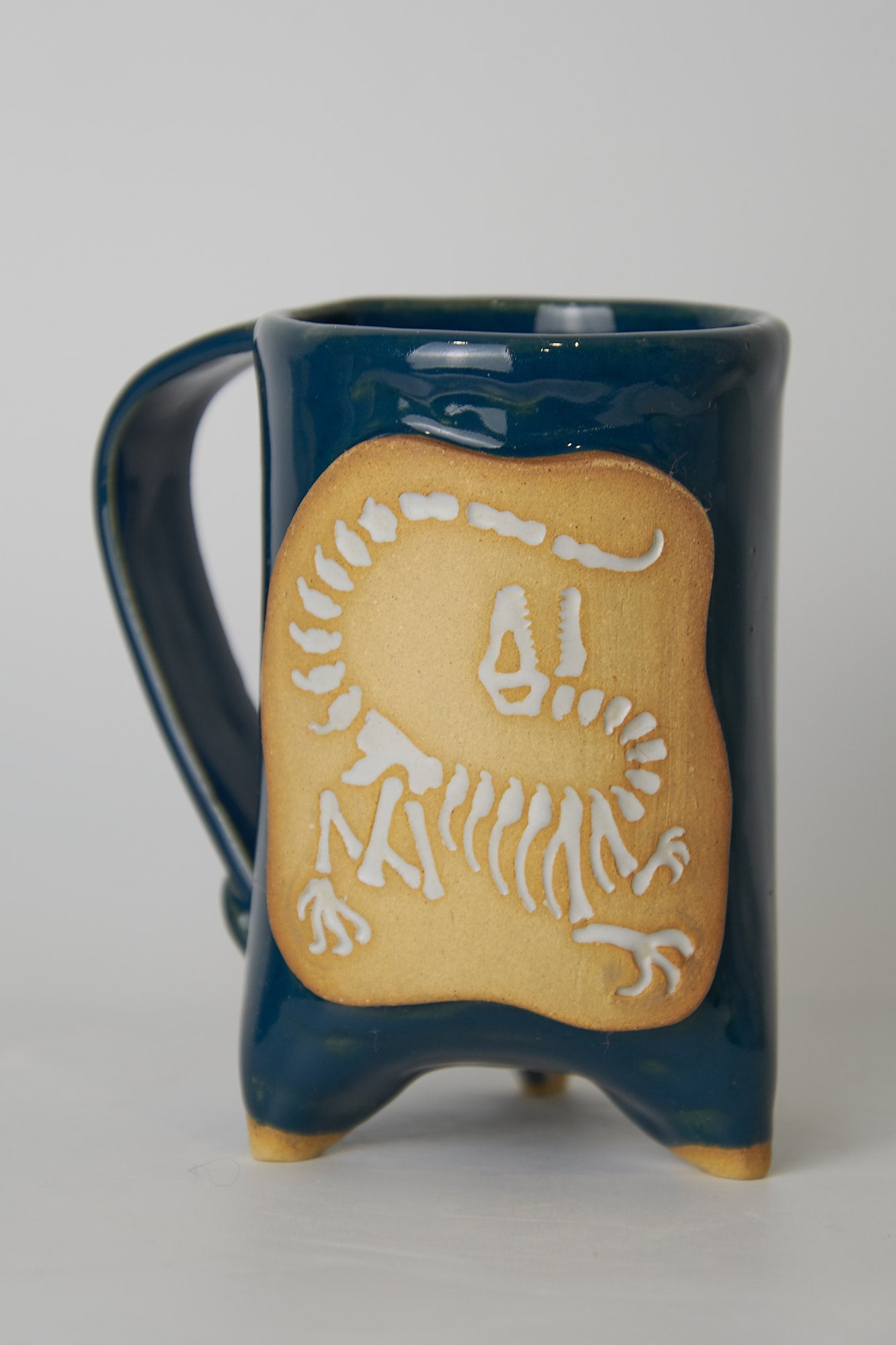 Fossil Mug: Velociraptor